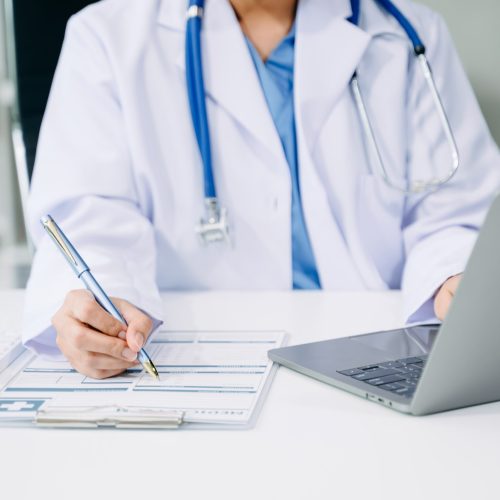 Servicios de Clinderaler: Consulta médica en Alergia y Dermatología, niños y adultos